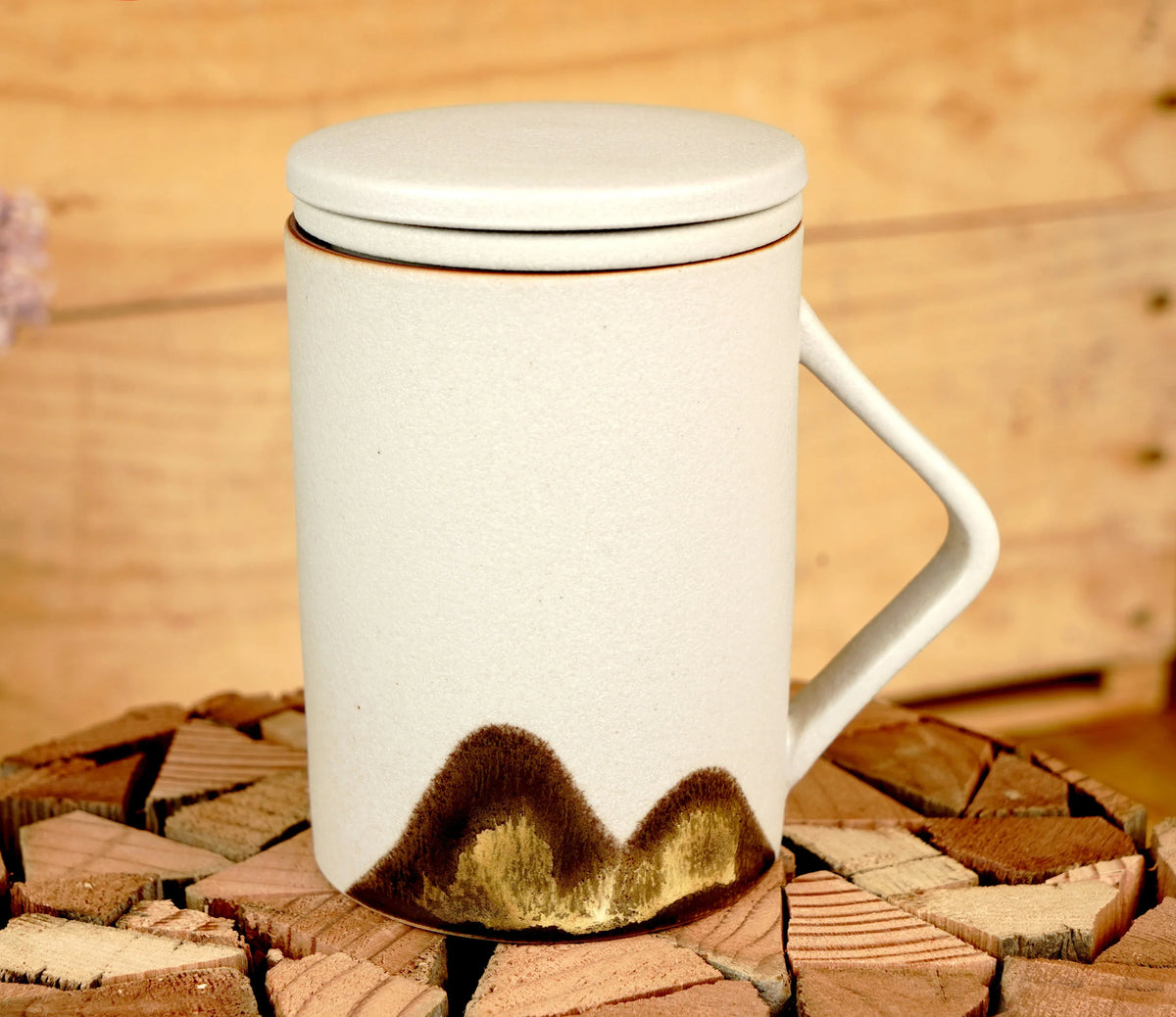 Mountain Glaze Ceramic Tea Mug with Strainer