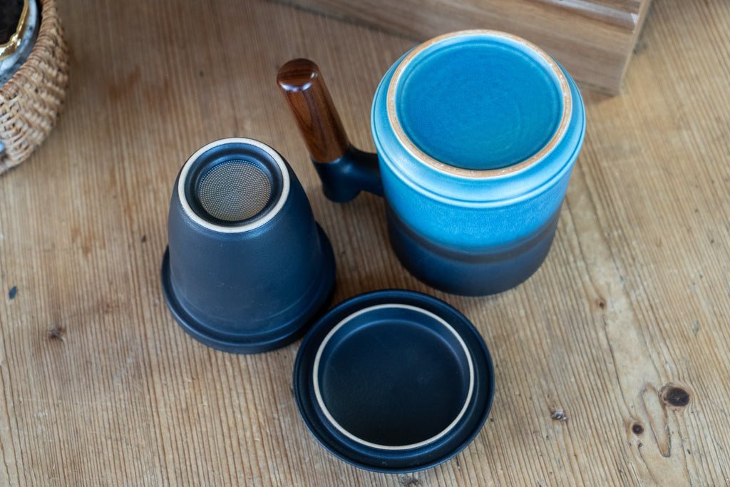 Wood Handle Ceramic Tea Mug with Infuser & Lid