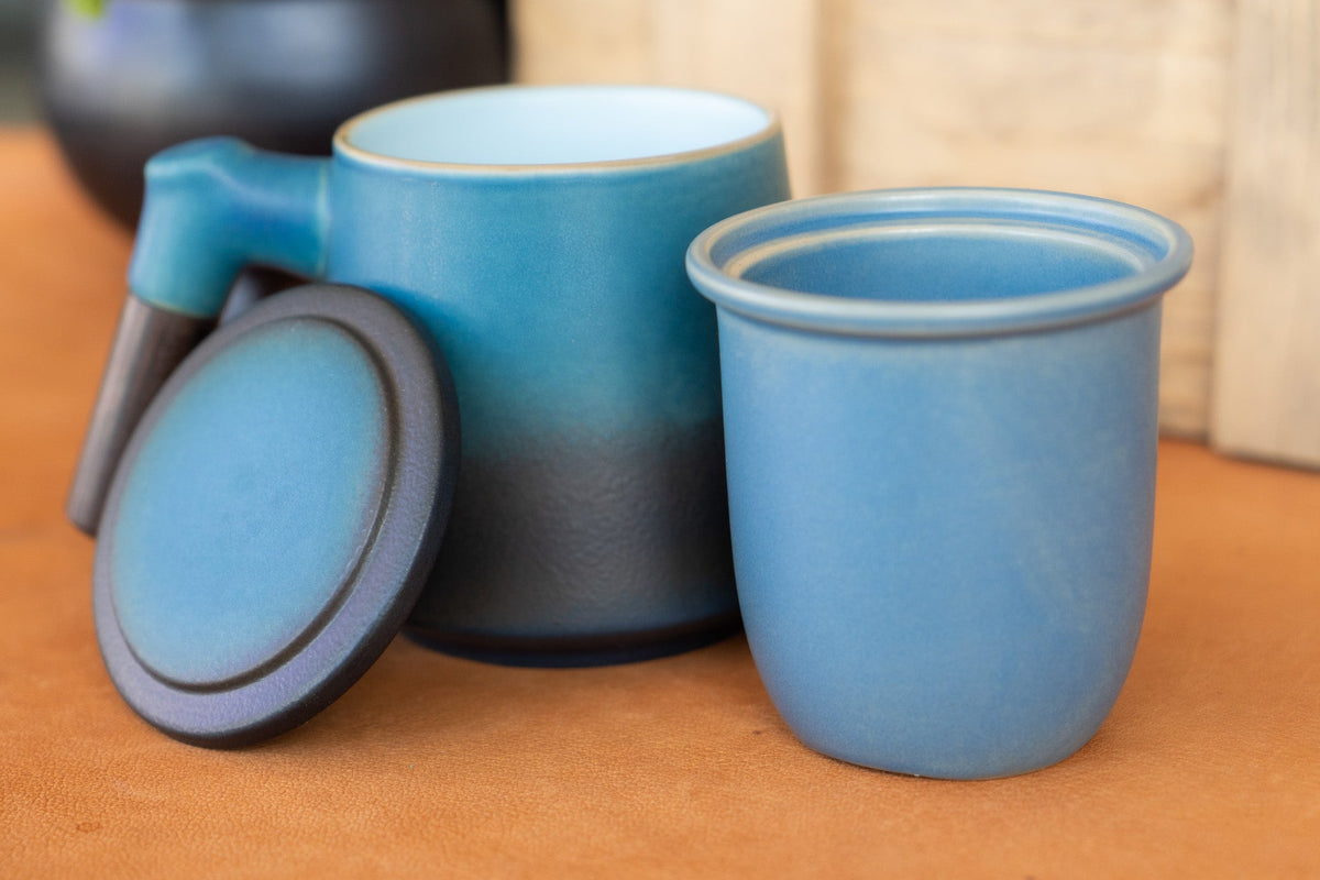 Blue Gradient Ceramic Tea Mug with Built-In Steeper
