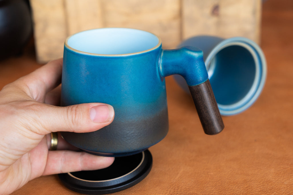 Blue Gradient Ceramic Tea Mug with Built-In Steeper