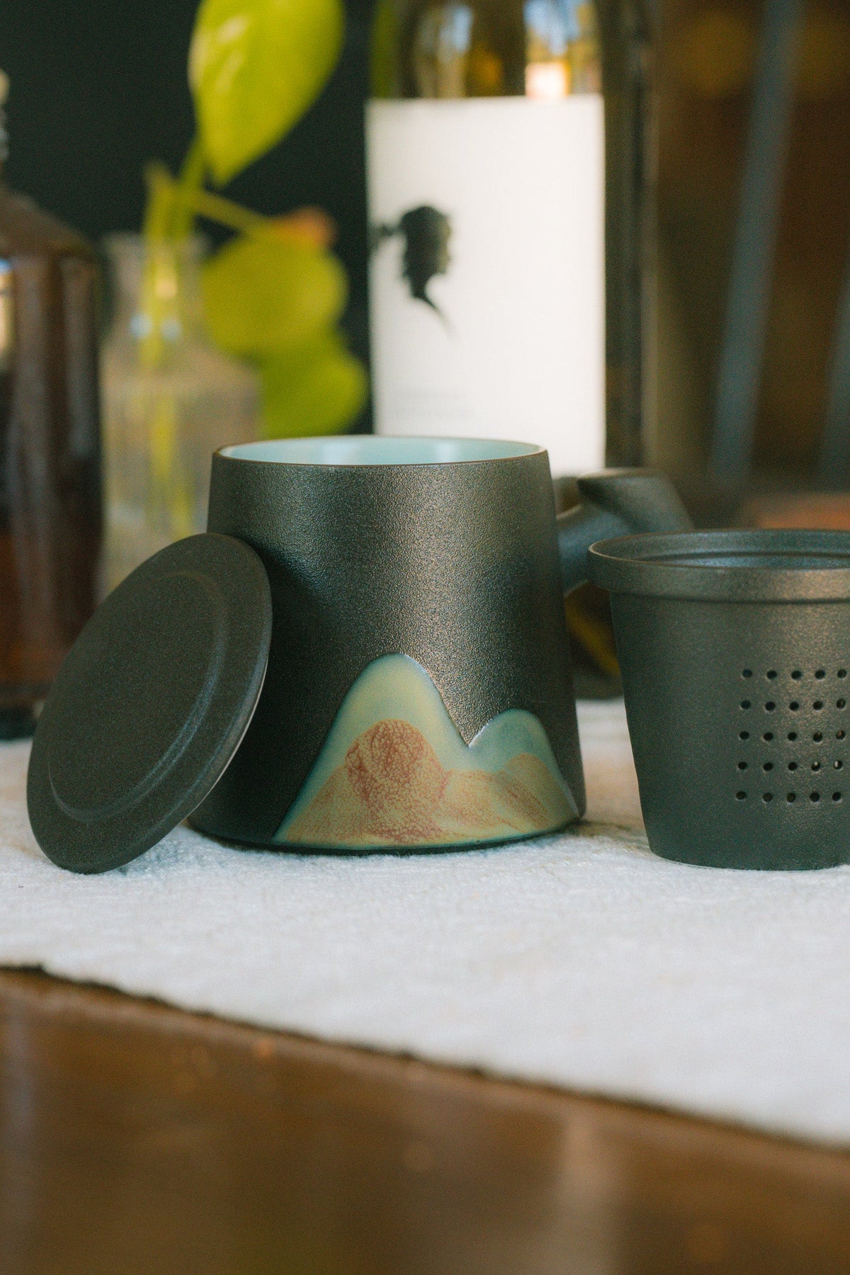 Mountain Tea Infuser Mug with Lid,
