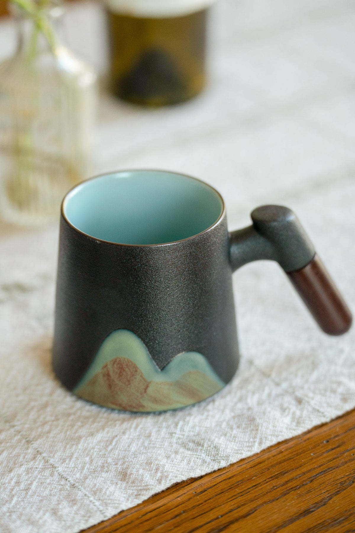 Mountain Tea Infuser Mug with Lid,