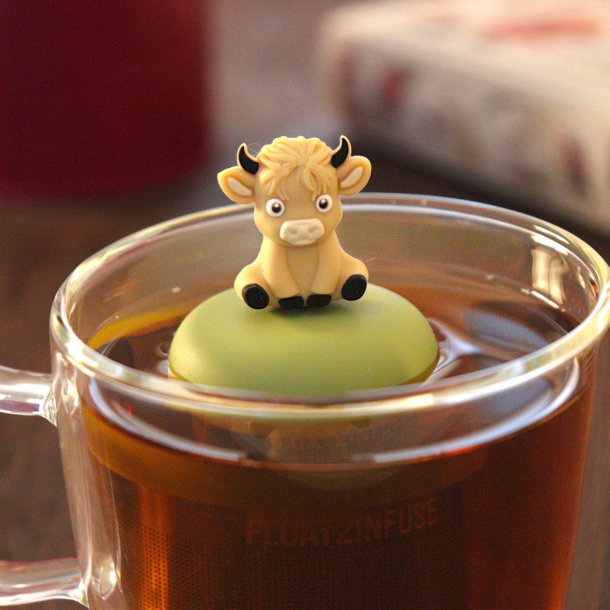 Floating Blonde Baby Highland Tea Infuser - Cute Animal Tea Infuser for Loose Leaf Tea
